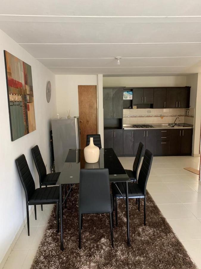 E2 Comodo Y Amplio Apartamento En Laureles Estadio 120 Mts2 Medellin Ngoại thất bức ảnh