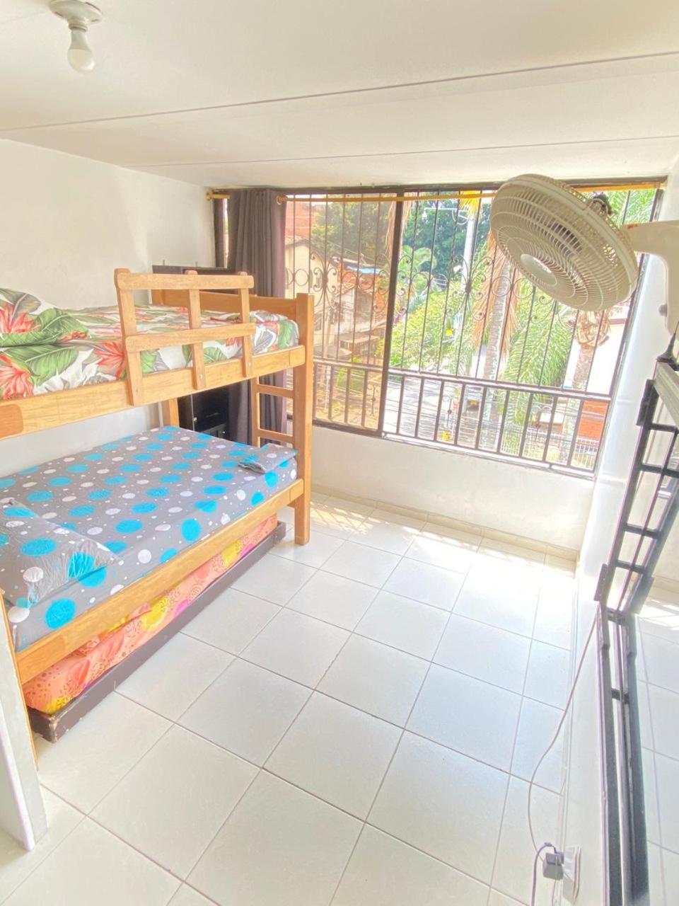 E2 Comodo Y Amplio Apartamento En Laureles Estadio 120 Mts2 Medellin Ngoại thất bức ảnh