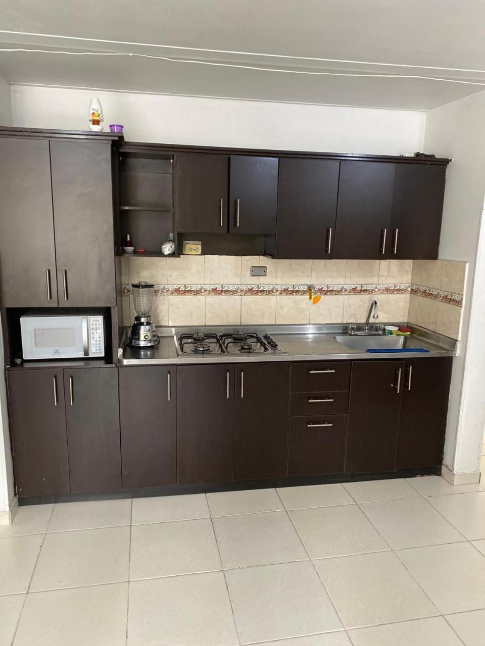 E2 Comodo Y Amplio Apartamento En Laureles Estadio 120 Mts2 Medellin Ngoại thất bức ảnh