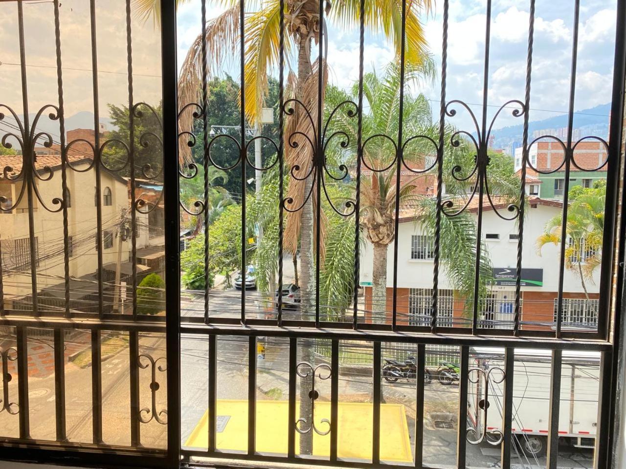 E2 Comodo Y Amplio Apartamento En Laureles Estadio 120 Mts2 Medellin Ngoại thất bức ảnh